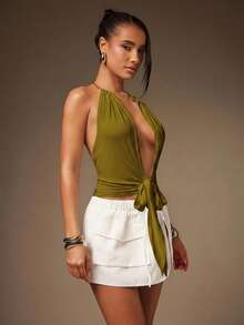 Hauture Tie Front Plunging Neck Halter Top With Ring Necklace - Green - View 4