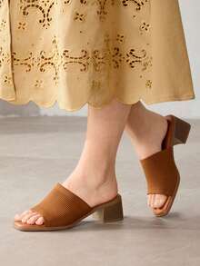 MOTF Sandalias de tacón alto de unicolor para mujer, de estilo casual, con un solo pieza y tacón cuadrado tejido en color camello, para el verano - Camel - Ver 7