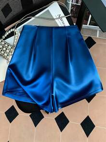 GlowEve Celana Pendek Wanita Polos Berlipit Longgar Bergaya - Royal Blue - View 2