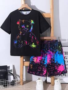 SHEIN 2件套儿童青少年男童休闲校园可爱街头扎染小熊图案圆领T恤和短裤套装，适合通勤、上学、日常休闲穿着、运动、春夏穿着 - 黑色 - 查看 5