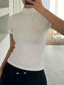 Blusa de cuello alto de unicolor minimalista, de manga corta y ajustada para mujer, de verano - Beis 2 - Ver 6