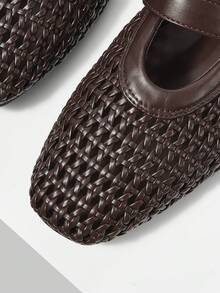 MOTF PREMIUM SPRING AND SUMMER NEW FRENCH BROWN FASHION RETRO HOLLOW WOVEN FISHING NET SHOES WOMEN'S BALLET SHOES SQUARE TOE FLAT MARY JANE SHOES LIGHT AND COMFORTABLE MULTI-FUNCTIONAL BREATHABLE WEAR-RESISTANT DOES NOT HURT FEET CASUAL TEMPERAMENT HIGH-END BEACH SHOES - Coffee - View 5