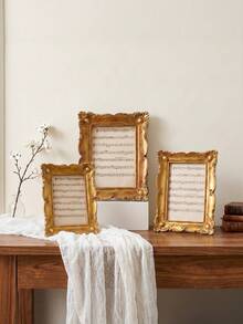 Cirelle 1 pieza, Marco de foto decorativo rectangular con grabado estilo barroco dorado, hecho de resina con estilo europeo retro para almacenamiento y exhibición de fotos en interiores, realzando la atmósfera de la corte francesa, adecuado para marcos decorativos en dormitorios, salas de estar, vestíbulos, salas de estudio, mesas de boda, etc., para ocasiones de regalo como bodas, fiestas de inauguración de la casa, etc., como marco de foto artístico, marco para tarjeta de asiento de boda y como accesorio de fondo para fotografía. - 1PC - Ver 2