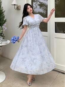 Modelyn V领碎花褶皱腰部荷叶边袖浅蓝色雪纺连衣裙 - 淺藍色 - 查看 4