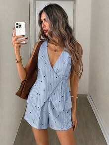 Easowa Bộ đồ 2 mảnh dành cho nữ: Áo vest cổ chữ V, thắt eo, vạt bất đối xứng và quần short Bermuda cạp chun, chất liệu vải lanh in họa tiết chấm bi sọc cổ điển, phong cách thường ngày thoải mái, thanh lịch, phù hợp cho công sở, nghỉ dưỡng, mùa xuân/hè. - Màu xanh nhạt - Xem 5