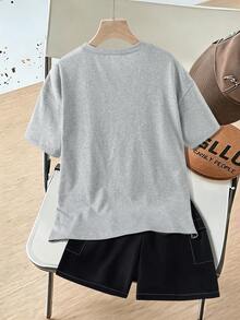 Mirajuku 2pcs Boys' Minimalist Embossed Round Neck T-Shirt And Loose Straight Shorts Set, Contrast Trim Design, Fashionable Fit, Comfortable Fabric, Suitable For Spring, Summer And Autumn, Multi-Occasion - Grey - View 2