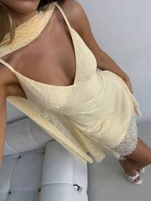 Aloruh 女士夏季蕾丝极简黄色吊带迷你连衣裙 - 黃色 - 查看 8