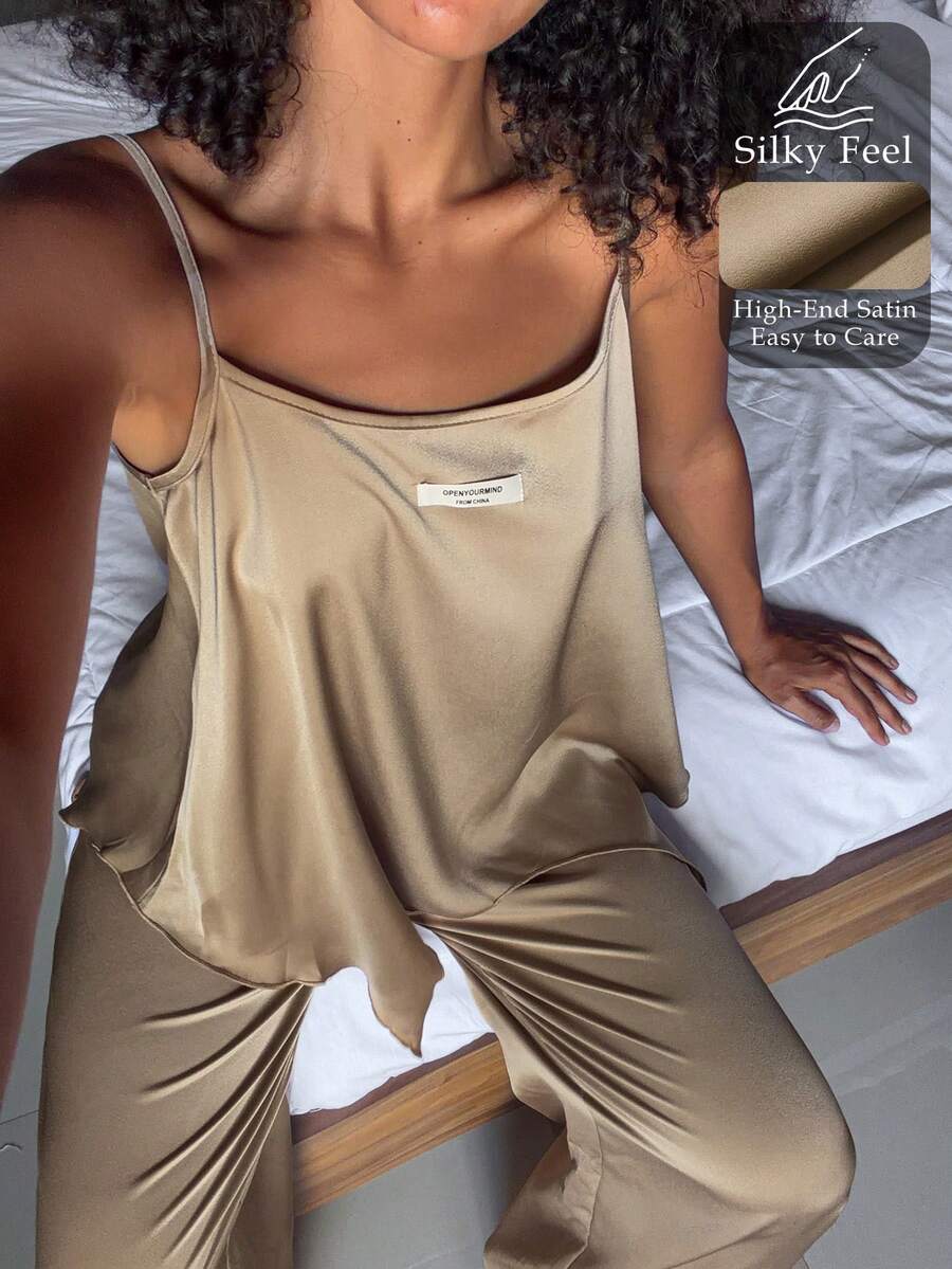Livesso Bộ đồ ngủ hai dây in hình hoạt hình thoải mái dành cho nữ - Màu Khaki - Xem 1