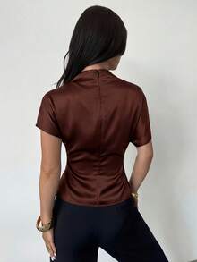 Firerie Áo kiểu nữ màu nâu, dáng ôm, xếp ly, thích hợp cho mùa hè. - màu nâu - Xem 2