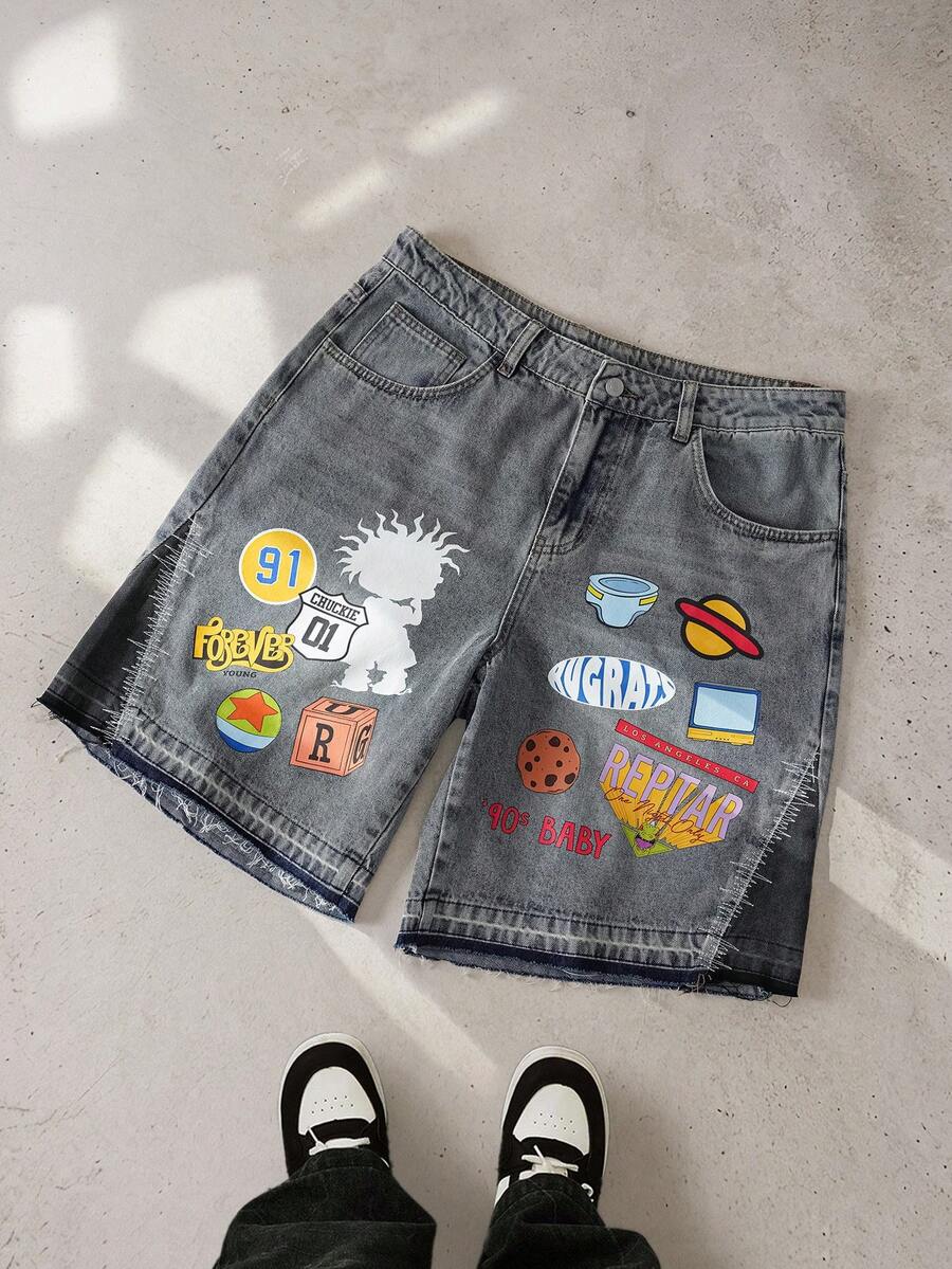 Nick 90s | SHEIN Men's Cartoon & Letter Print Slant Pocket Loose Denim Shorts - Light Wash - View 1