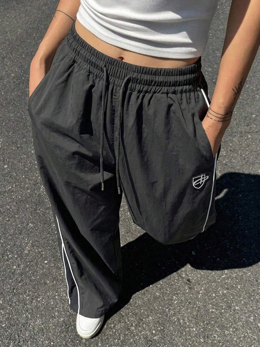 DAZY Contrast Piping Drawstring Waist Wide Leg Pants - Grey - View 1