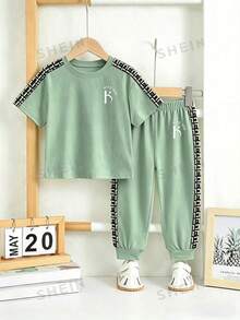 SHEIN 男童秋季新款休闲宽松舒适运动风圆领短袖裤两件套 - 彩色 - 查看 2