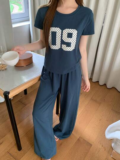 DAZY Women's Comfortable Numeric Pattern Round Neck Short Sleeve Top And Pants Pajama Set, Summer