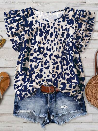 SHEIN Clasi Plus Size Minimalist Print Round Neck Casual Shirt