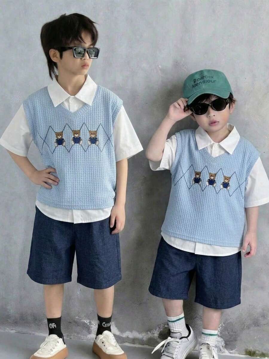 SHEIN 男童休闲校服三件套，包括背心、条纹衬衫和短裤，适合生日派对、晚宴、演出、婚礼、学校活动、洗礼、一周岁生日庆祝、迎婴派对等场合，春夏秋季皆宜。