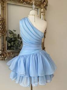 Lovelzi Đầm ngắn màu xanh nhạt thanh lịch, ngọt ngào, thiết kế bất đối xứng với bèo nhún, vai lệch, gấu đầm xếp ly hai lớp quá khổ, có khóa kéo bên hông, phù hợp cho nhiều dịp như dạ hội, đầm của các ngôi sao mạng. - Màu xanh nhạt - Xem 2