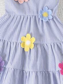 Elladie kids 女童夏季清新蓝白条纹荷叶边A字蛋糕裙，饰有钩编3D花朵，甜美活泼，适合休闲、生日派对、度假等场合。 - 藍白色 - 查看 5