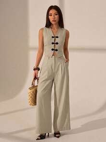 SHEIN PETITE Bộ đồ nữ thanh lịch tối giản gồm áo vest ngắn cổ chữ V phối màu tương phản và quần ống rộng cạp cao, phù hợp cho đi làm hàng ngày và mặc thường ngày, màu be, thích hợp cho lễ tốt nghiệp, trang phục giáo viên, tựu trường mùa thu/đông. - Màu be - Xem 1