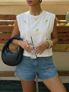 Veykashi Plus Size Summer Casual Round Neck Loose Lemon Embroidered Tank Top - White - View 3