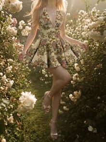 Sweetina Vintage Oil Painting Pattern V-Neck Flared Mini Dress - Apricot - View 4