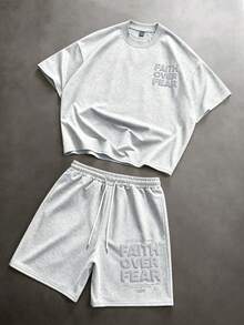 Manfinity Roghcode 男士白色夏季街頭風城市度假 3D 壓紋英文字母 T-shirt，戶外音樂節日常穿著，送給男友或丈夫的禮物 - 灰色 - 查看 2