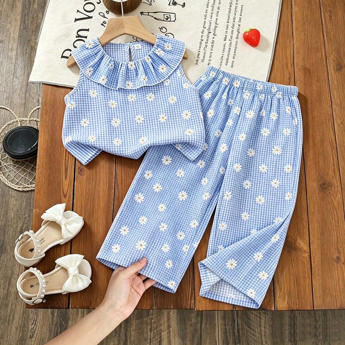 Piezas Conjunto de top sin mangas con estampado floral dulce y pantalones a juego para niña, cuadros azules + floral + cuello con volantes, adecuado