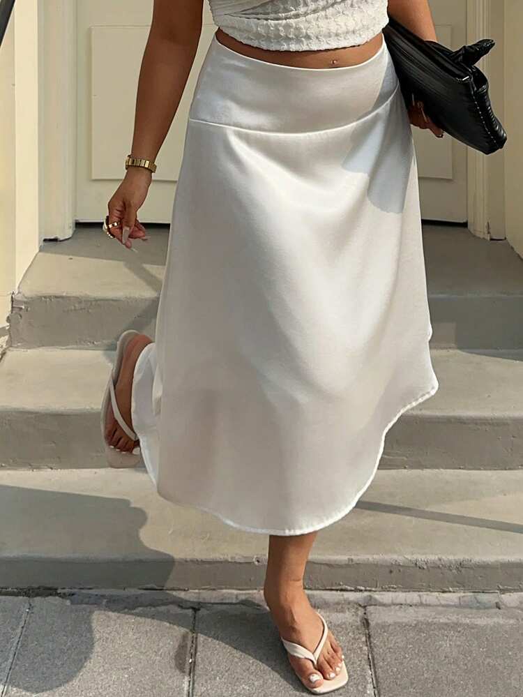 Dazy Plus Plus Size Women Elegant Satin Short Knee-Length Skirt, Suitable For Beach, Holiday, Party, Spring/Summer