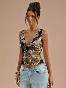 SHEIN BAE Áo hai dây nữ thanh lịch, in họa tiết, cổ chữ V sâu, ôm sát, thích hợp cho kỳ nghỉ xuân/hè, mặc đi biển, dạo phố, đi làm, hẹn hò, phong cách sang trọng. - Nhiều màu - Xem 4