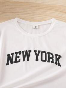SHEIN 青少年女孩 2件/套 青少年街頭時尚黑白夏季 Y2K 度假返校穿搭迷你套裝，紐約字母印花短版上衣 & - 彩色 - 查看 5