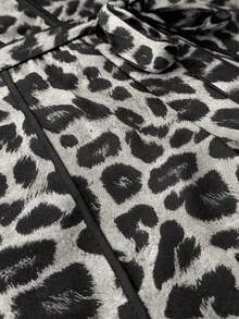 Maweii Macacão feminino plus size com estampa de leopardo e cintura torcida, sexy e casual. - Cinza - Ver 7