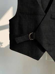 SHEIN 三件套可爱男宝宝休闲简约学院风套装，包含常规马甲、立领衬衫、可调节短袖和长裤，绅士西装，适合生日派对、晚宴、演出、婚礼、洗礼、开幕式等室内外场合，也适合日常穿着、运动、玩耍、聚会、拍照、度假、节日等。适合秋冬季节和春夏季节穿着。 - 彩色 - 查看 5