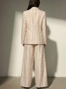 Aveloria Modichic Conjunto de chaqueta blazer con diseño de flecos de rayas verticales de borde crudo texturizado y pantalones de pierna ancha - Albaricoque - Ver 3
