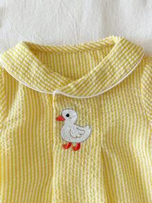 SHEIN Bộ romper ngắn tay sọc vàng thêu vịt dễ thương cho bé sơ sinh trai/gái unisex, bodysuit cho bé, trang phục cho bé, quần áo mùa hè cho bé - Màu vàng - Xem 5