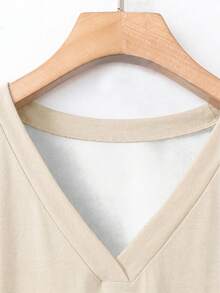 EMERY ROSE Casual Minimalist Plus Size V-Neck Heart Print T-Shirt, Suitable For Summer - Apricot - View 5