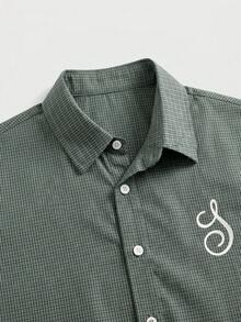 SWAVVY Men's Plaid Short Sleeve Button-Front Casual Shirt For Summer - Blue and White - View 4