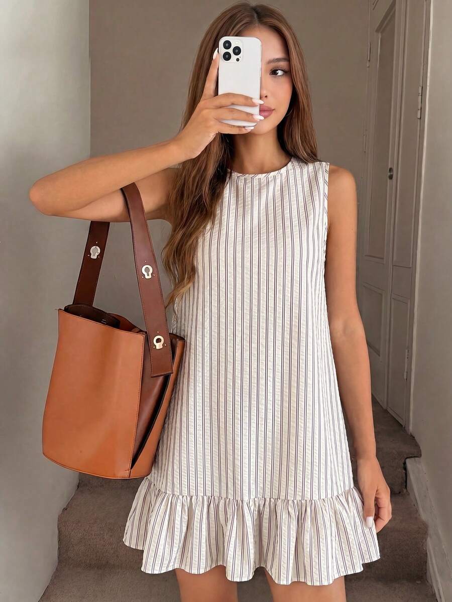 SHEIN 少女圆领蓝白条纹休闲夏季连衣裙，荷叶边下摆 - 黃色 - 查看 1