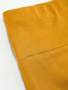 SHEIN LUNE Plus Size High Waist Fold-Over Cargo Running Shorts With Pockets, Tummy Control & Butt Lifting - Yellow - View 6
