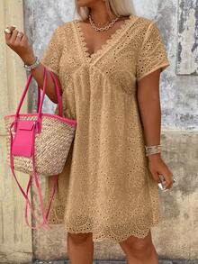Breezaya Plus Size Lace Patchwork V-Neck Hollow Out Short Sleeve Loose Backless Dress - Khaki - View 4