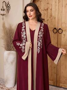 Al Najma Plus Size Women Embroidered Pattern Long Sleeve Abaya - Burgundy - View 4