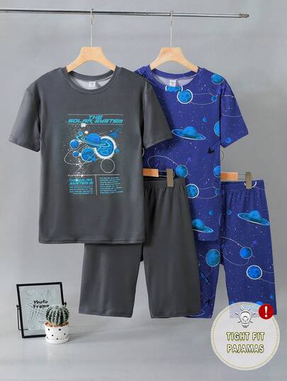 Conjunto de pijama de 4 piezas de pantalón corto y manga corta con estampado de espacio y planeta para adolescentes varones, cómodo y suave para el verano, adecuado para usar fuera de casa, con tema cósmico y del sistema solar, de moda y versátil
