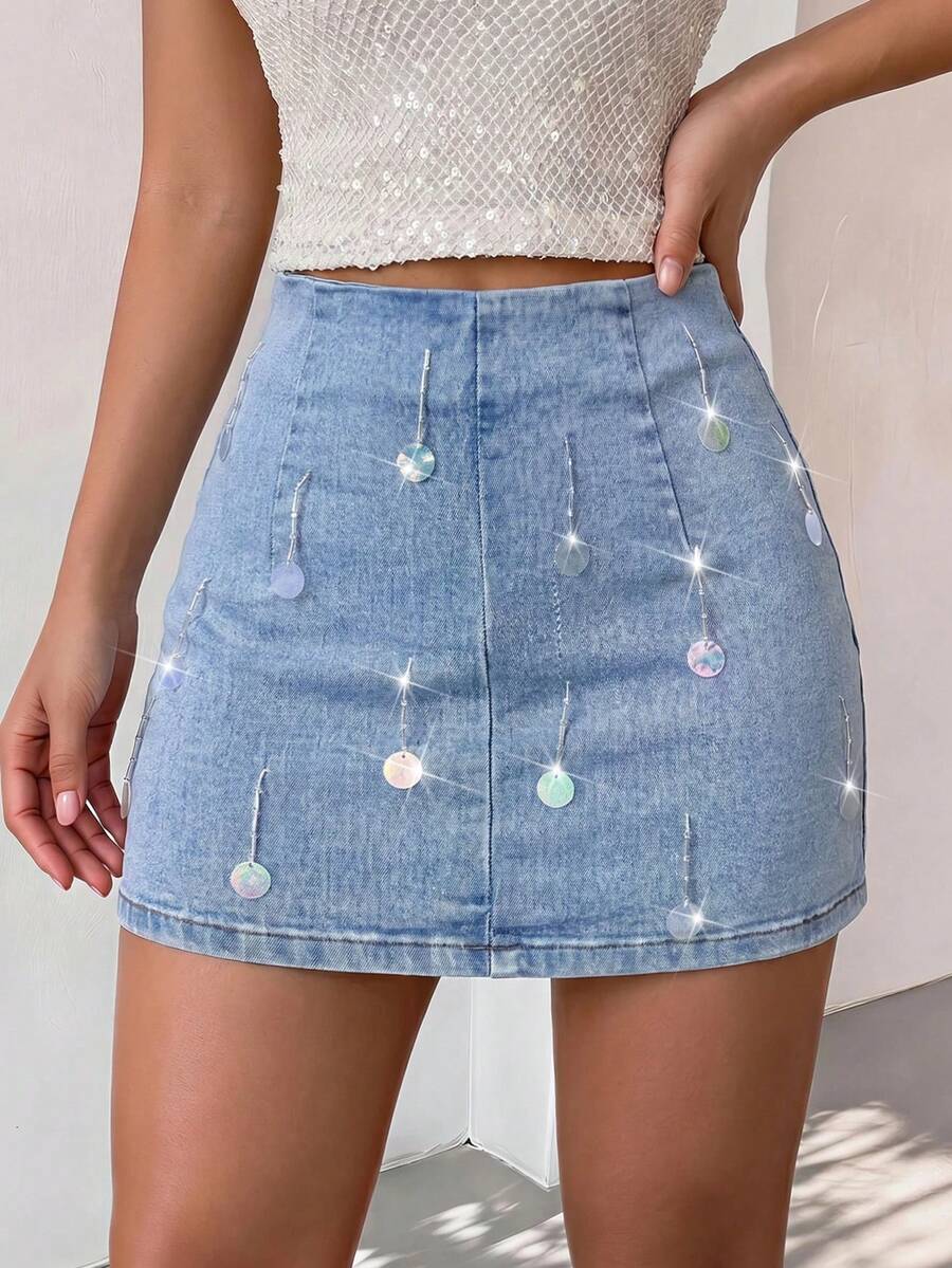 SHEIN Glamour Chân váy denim ngắn nữ mùa hè, phong cách thường ngày, thoải mái, đính sequin và tua rua. - Màu xanh lam - Xem 1