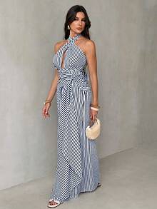 SHEIN Tall Lễ hội âm nhạc Xuân/Hè 2026, Lễ Phục Sinh, Ngày Thánh Patrick, Ngày Valentine, Hẹn hò, Phong cách miền Tây, Phong cách du mục, Tiệc sinh nhật, Lễ tốt nghiệp, Đại học, Sinh viên, Trang phục thường ngày, Cơ bản, Đa năng, Giải trí, Kỳ nghỉ, Du lịch tàu biển, Bãi biển, Tắm nắng, Phong cách thịnh hành, Thời trang đường phố, Khách dự đám cưới phong cách Boho, Đi làm, Ăn sáng muộn, Sân bay, Tiệc tùng, Đi chơi ngày lễ, Trang phục công sở, Cổ yếm, Thắt eo, Hở lưng, Váy maxi kẻ sọc - Màu xanh lam - Xem 5