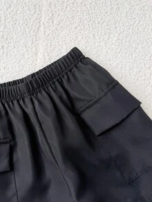 两件套男童宽松休闲条纹印花撞色口袋短袖T恤搭配宽松阔腿短裤，适合春夏通勤、外出、运动、上学、日常穿着。 - 黑色 - 查看 5