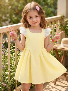 Emery Rose Kids Emery Rose Kids Gaun Rajut Anak Perempuan Motif Garis-garis Blok Warna dengan Kerah Persegi dan Hem Bergelombang - Kuning - View 4