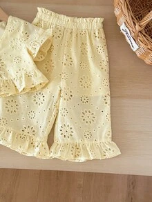 SHEIN LMoss Kids 女婴夏季可爱刺绣上衣和荷叶边裤套装 - 芥末黃 - 查看 3