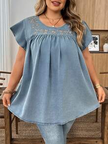 SHEIN CURVE+ Áo sơ mi nữ cỡ lớn đã qua xử lý, áo sơ mi thêu, áo sơ mi nữ thường ngày tay bèo, áo kiểu thường ngày mùa xuân hè, áo đi nghỉ mát cho nữ, áo mùa hè. - Màu xanh lam - Xem 4