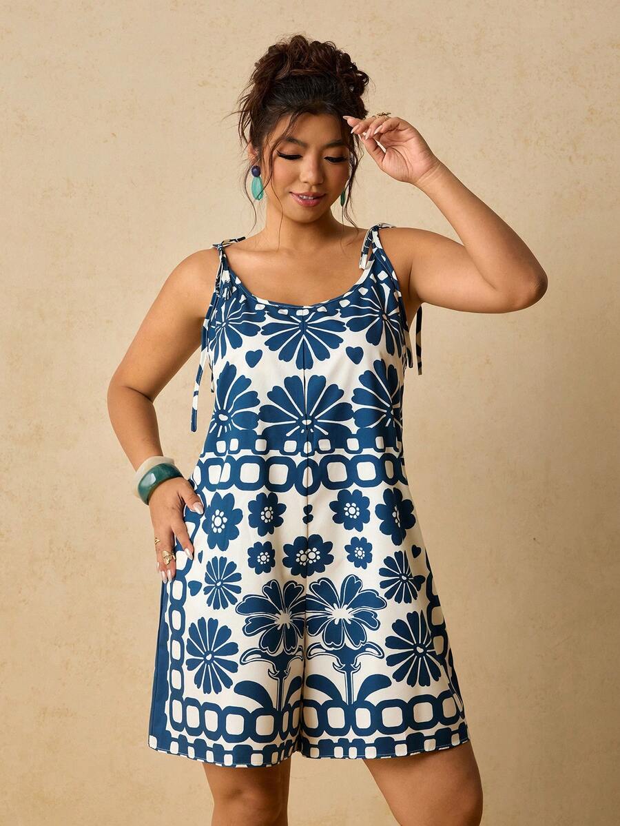 Travachic Plus Size Casual Vacation Floral Print Red Tie-Up Loose Camisole For Women - Blue and White - View 1