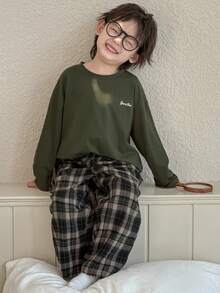 Dazy Kids 男童字母印花长袖上衣和格子裤睡衣套装 - 軍綠色 - 查看 6