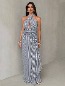 SHEIN Tall Lễ hội âm nhạc Xuân/Hè 2026, Lễ Phục Sinh, Ngày Thánh Patrick, Ngày Valentine, Hẹn hò, Phong cách miền Tây, Phong cách du mục, Tiệc sinh nhật, Lễ tốt nghiệp, Đại học, Sinh viên, Trang phục thường ngày, Cơ bản, Đa năng, Giải trí, Kỳ nghỉ, Du lịch tàu biển, Bãi biển, Tắm nắng, Phong cách thịnh hành, Thời trang đường phố, Khách dự đám cưới phong cách Boho, Đi làm, Ăn sáng muộn, Sân bay, Tiệc tùng, Đi chơi ngày lễ, Trang phục công sở, Cổ yếm, Thắt eo, Hở lưng, Váy maxi kẻ sọc - Màu xanh lam - Xem 6