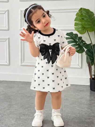SHEIN Baby Girl Knitted Contrast Color Round Neck Bow Decor Casual Dress